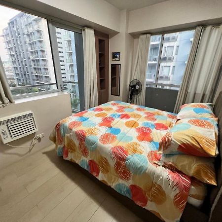 Resorts World Condo Manila Esterno foto