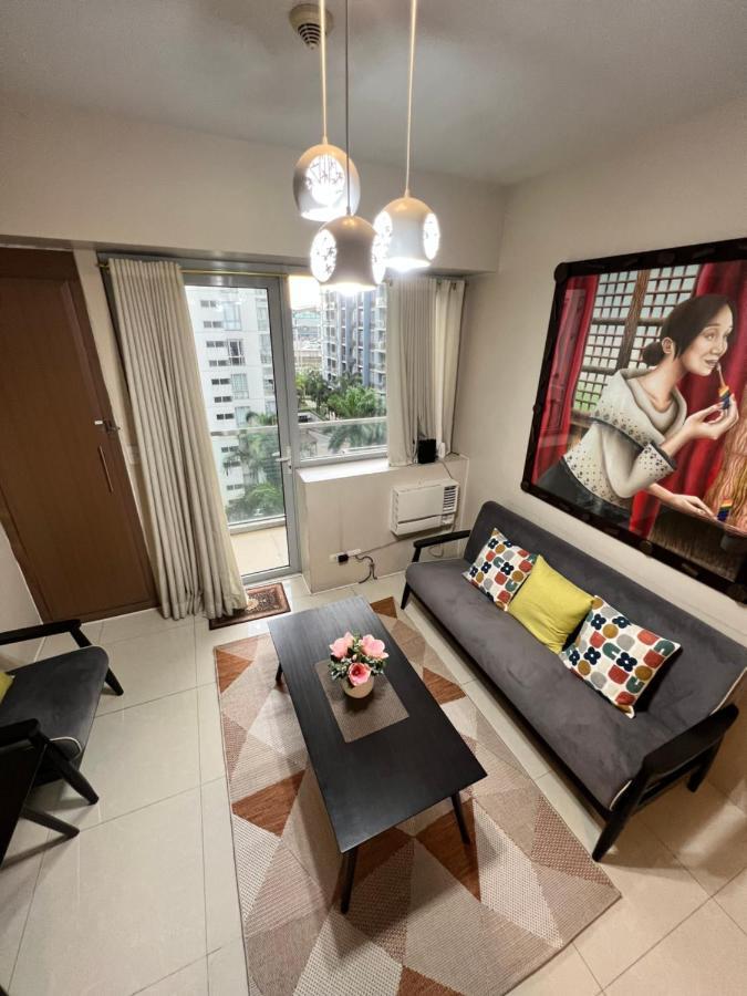 Resorts World Condo Manila Esterno foto